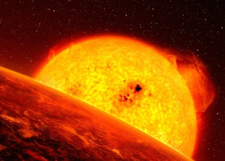 Scientist Reveals Plan to Save Earth From Destruction by the Sun
