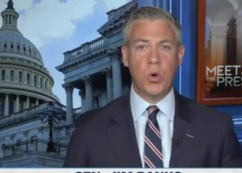 MAGA senator caught in ‘blatant lie’ as he puckers up to President Trump