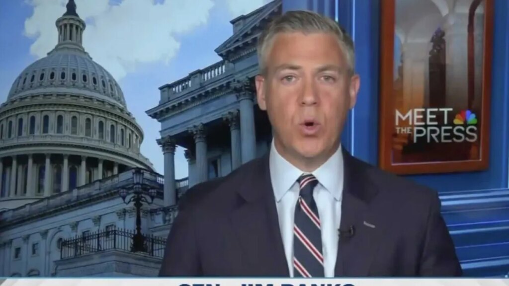 MAGA senator caught in ‘blatant lie’ as he puckers up to President Trump