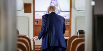 Blundering Trump slow-walks to point of no return after walking into Iran ‘trap’: expert