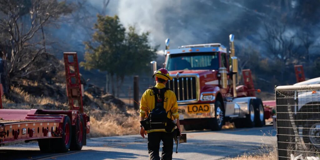 Global wildfire surge hits U.S., propelled by rising temperatures
