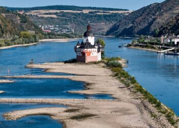 Photos: European Rivers Fall to Record Lows