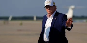 ‘Lie’ behind Trump admin’s dubious hunt for leaks exposed by analyst as story unraveled