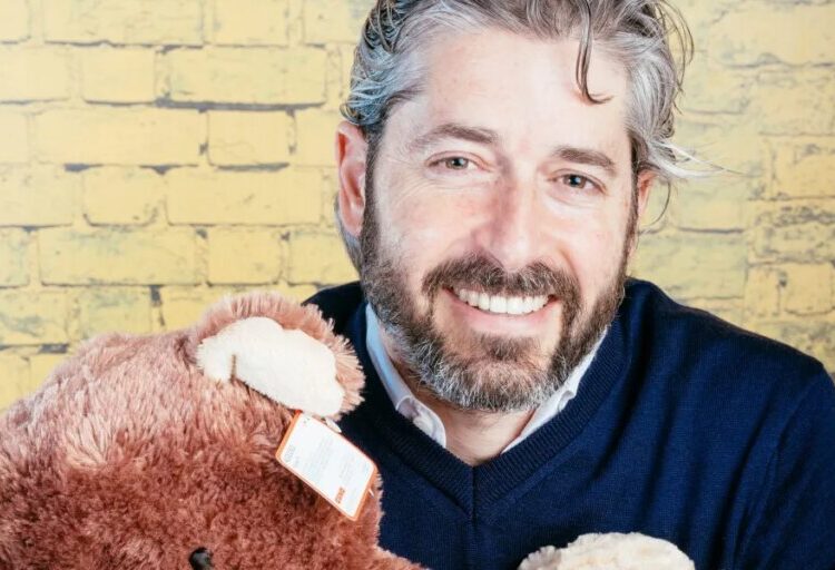 The cofounder of $2 billion toy giant Spin Master says the best time to start a business is in your 20s because ‘no one sees you as competition’