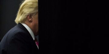 The Flawed Logic of Trump’s Airplane Escape