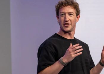 Tech CEOs are writing 6,500-word manifestos. Who’s actually reading?
