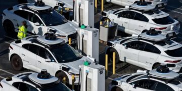 A San Francisco ‘tech prankster’ got 50 Waymos ordered onto the same street, exposing robotaxis’ cyber/airbag problem