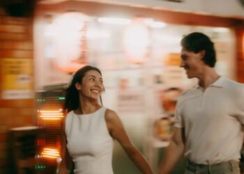 Dating apps are swiping left on the features that made them as Gen Z looks for love in real life 