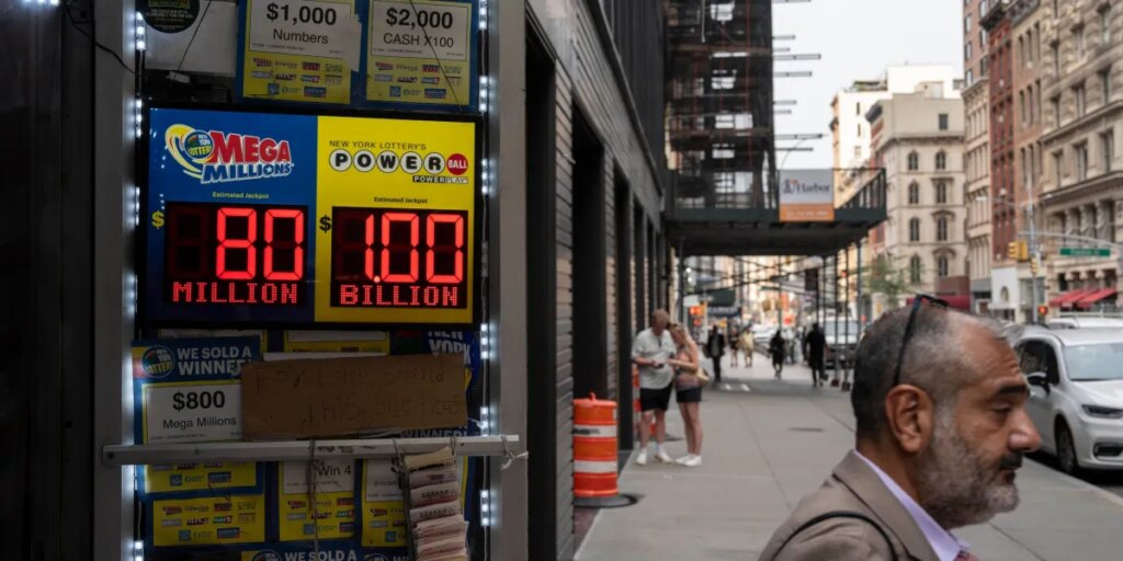 One ticket, one gas station, $1 billion: Powerball’s drought ends in Illinois
