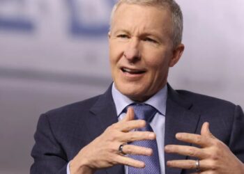 United CEO Scott Kirby tells Gen Z interns to ditch excuses—it’s a mantra he learned in Air Force training: ‘Figure out how to overcome it’