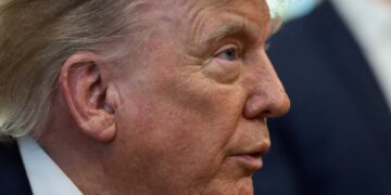 White House consumed with ‘exhausting’ dilemma in wake of high-profile departure: insider