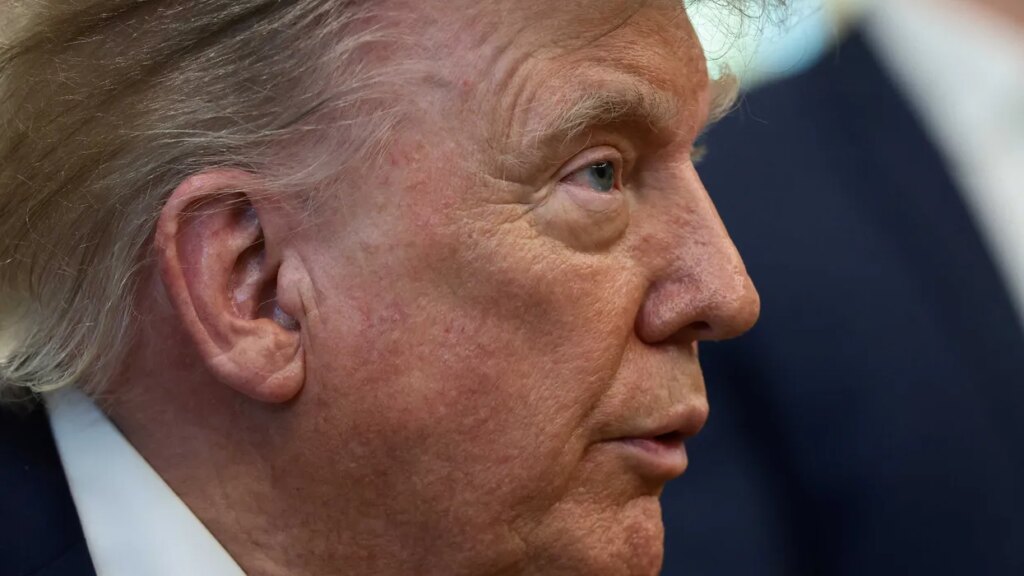 White House consumed with ‘exhausting’ dilemma in wake of high-profile departure: insider