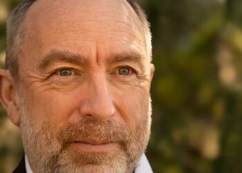 Jimmy Wales: ‘AI can generate answers. It still can’t earn trust’