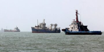 Covert mideast oil flows are keeping global prices in check