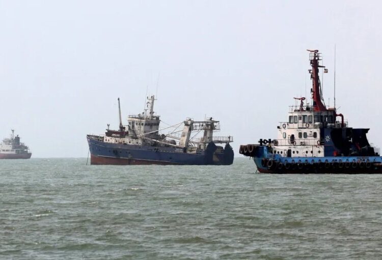 Covert mideast oil flows are keeping global prices in check