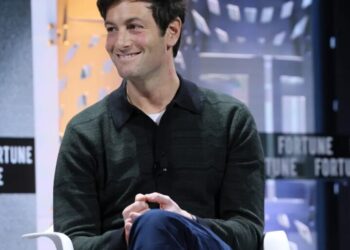Owning the Lakers would provide billionaire investor Joshua Kushner with an iconic sports franchise — and a ‘powerful tax shield’