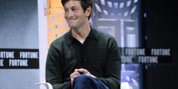 Owning the Lakers would provide billionaire investor Joshua Kushner with an iconic sports franchise — and a ‘powerful tax shield’