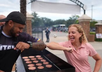 Florida gerrymandering puts Debbie Wasserman Schultz in awkward position of running to represent 42% Black district