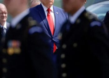 Troops appear to viciously mock Trump with scrawled barbs on plane in wild alleged photo