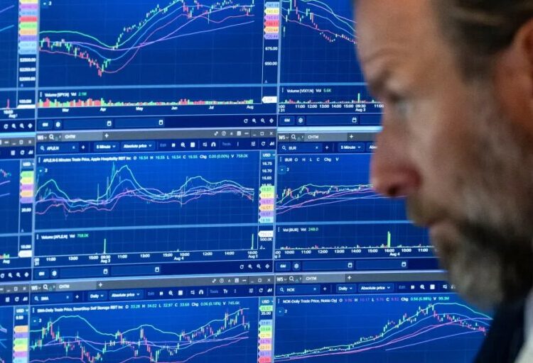 Walmart, Target and Home Depot set to give Wall Street a peek at the American consumer, one week after stocks’ all-time high