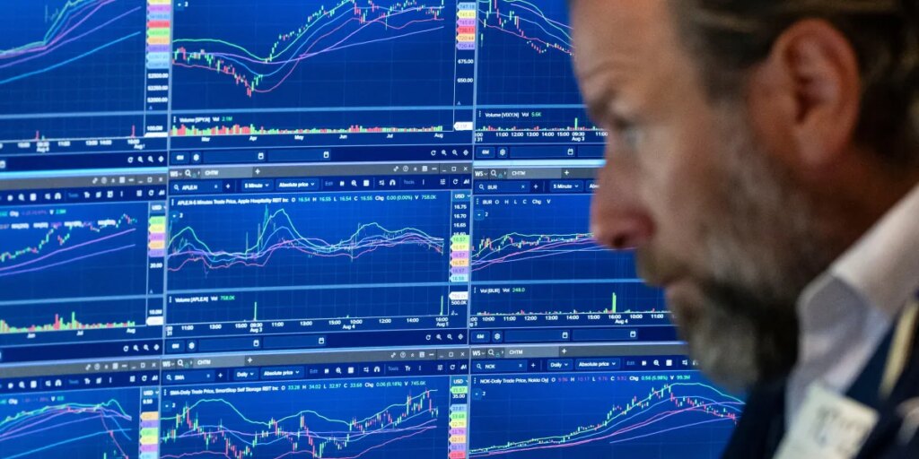 Walmart, Target and Home Depot set to give Wall Street a peek at the American consumer, one week after stocks’ all-time high
