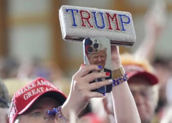 ‘They’ve lost’: Generational end to GOP predicted as bad omen emerges