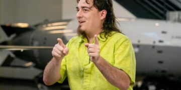 A dropout living in a trailer, he got $1 million from Peter Thiel at 19—now he’s a billionaire who says the American Dream isn’t dead