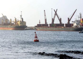 Trump Again Threatens to Bomb Oman