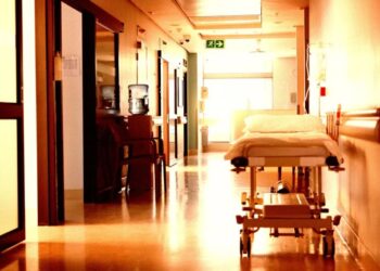 Hospitals Are Getting So Hot That Surgeries Are Getting Canceled and Staff Are Fainting