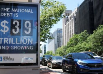 With the national debt nearing $40 trillion, Bank of America has a warning for bond investors