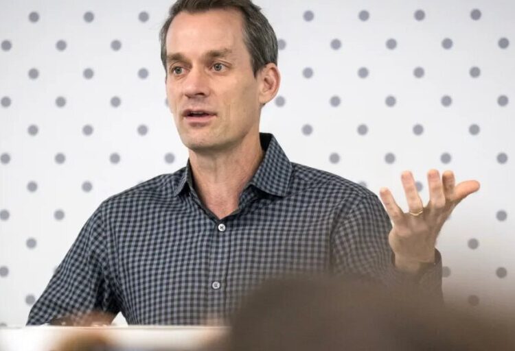 Ex-Google chief scientist tells Gen Z the trick is not to master AI—instead, just ‘skim papers’