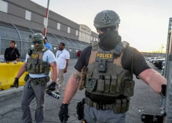 Blistering lawsuit accuses ICE contractor of leaving inspectors ‘flying in the dark’