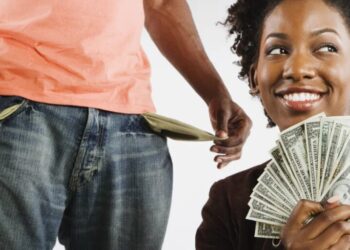 In this economy, millennials and Gen Z would rather break up than date someone in debt: ‘There’s a pretty big divide’