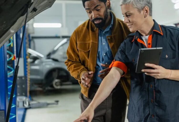Your next oil change is becoming a bigger part of car dealers’ business as profits cool and service departments make up the difference