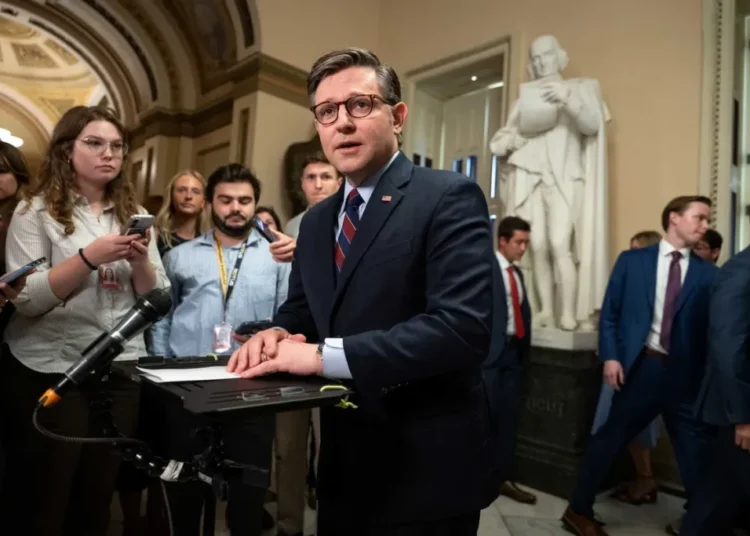 Forecaster’s shocking shift in red state races ‘should scare Republicans’: expert
