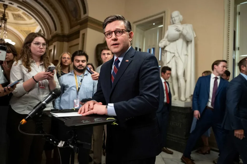 Forecaster’s shocking shift in red state races ‘should scare Republicans’: expert