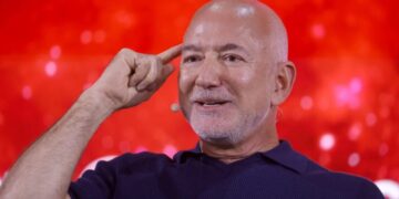 Billionaire Jeff Bezos once asked Warren Buffett why so few people copy his strategy—now he’s backing $7 billion Liverpool FC
