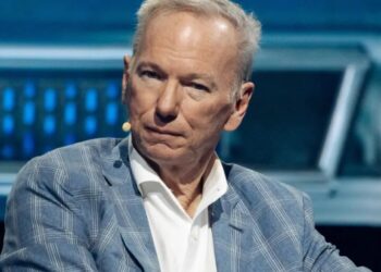 Eric Schmidt is reportedly at odds with Google cofounder Sergey Brin over how a $100 million campaign against California’s billionaire tax is spent