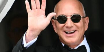 Jeff Bezos wants the bottom half of earners to pay zero income tax—he says nurses making just $75K should save $12K a year
