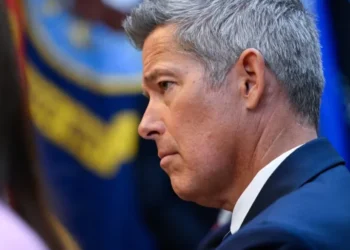 Sean Duffy’s humiliating advice to his daughter goes down in flames just like his airports