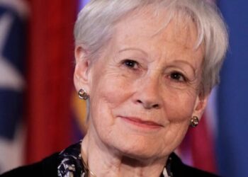 Nancy Kassebaum Baker said she’d ‘rather cuddle up and do needlepoint all day,’ but became a rare Republican to call for Trump’s impeachment