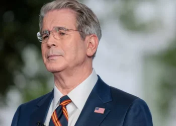 Trump official sent ‘clearest sign yet’ of economic crisis — and time is running out