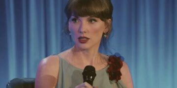Taylor Swift reveals her sneaky way of clapping back at critics