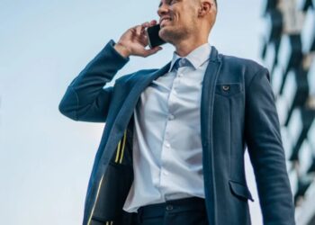 Bosses are convinced Gen Z fakes Wi-Fi outages and sick days to sneak off in summer—but 1 in 2 senior managers are guilty of the same thing