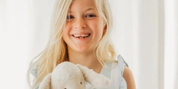 Louisiana girl, 8, dies from rare brain-eating amoeba that thrives in freshwater