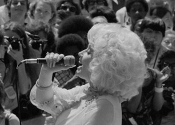 Dolly Parton Loved Us All, Darlin’