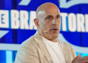 ‘It’s very objective’: Billionaire Marc Lore’s Wonder uses an AI algorithm to determine who gets promoted