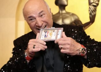 Despite having a net worth of $400 million, Kevin O’Leary still shops at Walmart for $29 jeans: ‘I’m always looking for a great deal’