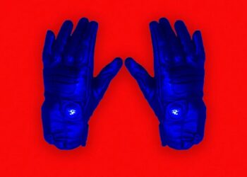 Police Chief Brags That His Officers Have Been Using Electro-Shock Gloves for Years