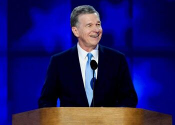 The Secrets of Roy Cooper’s Purple-State Success
